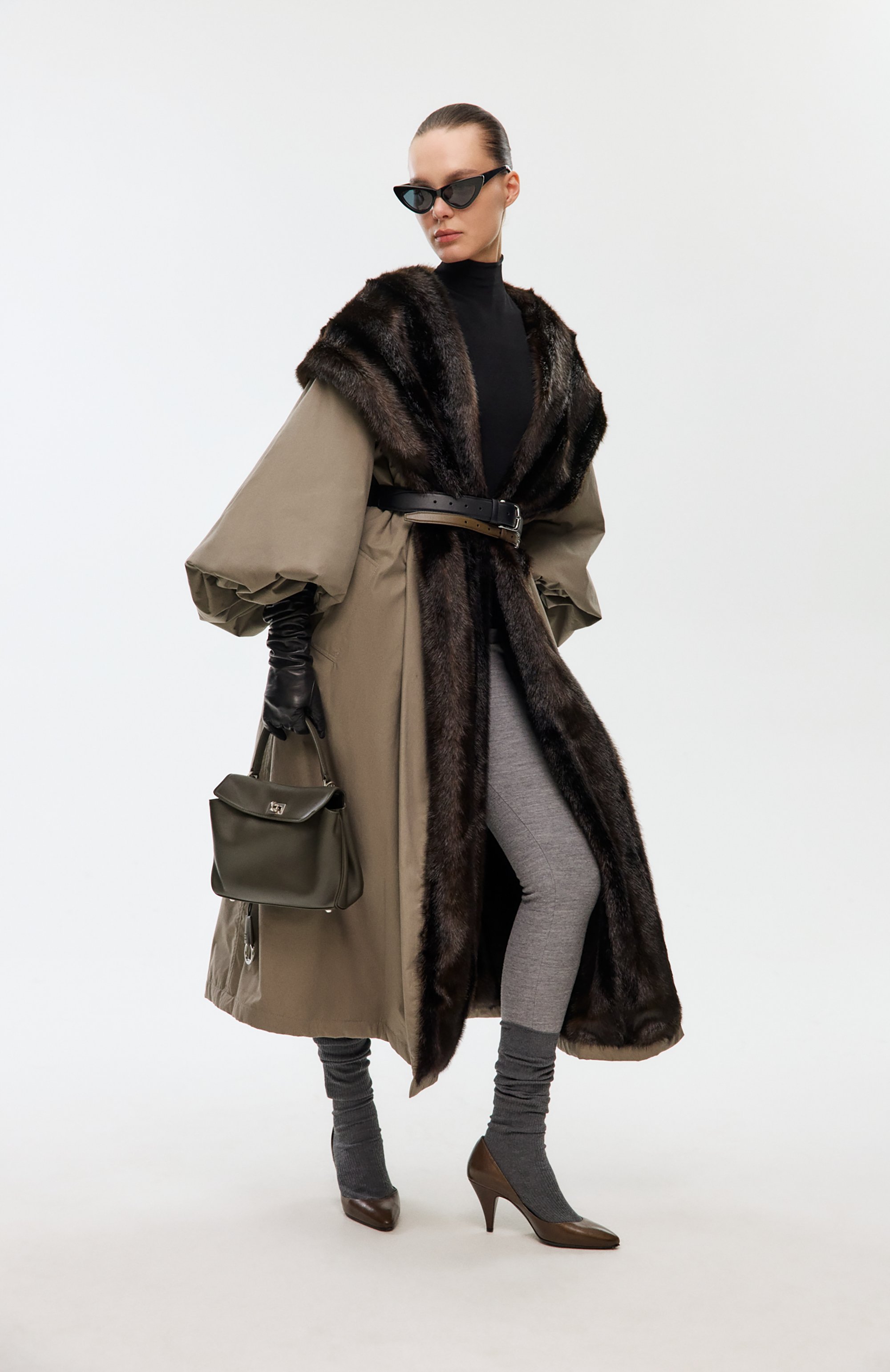 Сумка rodeo mini BALENCIAGA хаки цвета по цене 441500 руб., арт. 795456/2AA4U, фото 8 Сумка rodeo mini BALENCIAGA, арт. 795456/2AA4U, фото 8