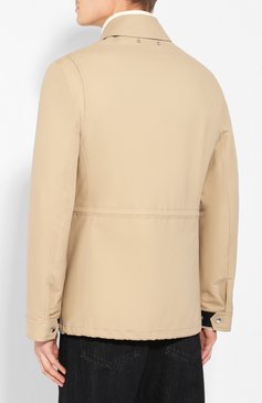 Мужская хлопковая куртка BERLUTI бежевого цвета, арт. R160FL34-001 | Фото 4 (Материал подклада: Купро; Материал внешний: Хлопок; Рукава: Длинные; Длина (верхняя одежда): Короткие; Мужское Кросс-КТ: Верхняя одежда; Кросс-КТ: Ветровки, Куртка, Легкие; Статус проверки: Проверена категория; Драгоценные камни: Проставлено; Материал сплава: Проставлено; Стили: Кэжуэл)