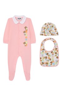 Светло-розовый