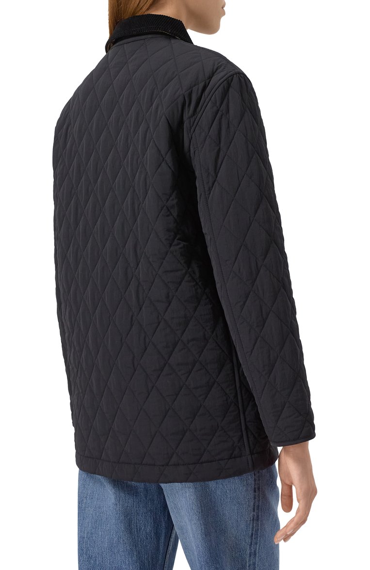 Женская куртка BURBERRY черного цвета, арт. 8096916 | Фото 4 (Длина (верхняя одежда): Короткие; Кросс-КТ: Легкие, Куртка; Материал внешний: Синтетический материал; Рукава: Длинные; Стили: Кэжуэл; Материал подклада: Хлопок)