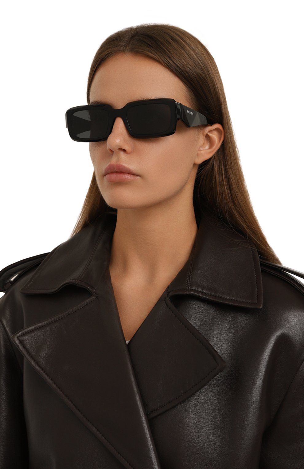 Солнцезащитные очки PRADA черного цвета по цене 59950 руб., арт. 27ZS-16K08Z, фото 2 Солнцезащитные очки PRADA, арт. 27ZS-16K08Z, фото 2