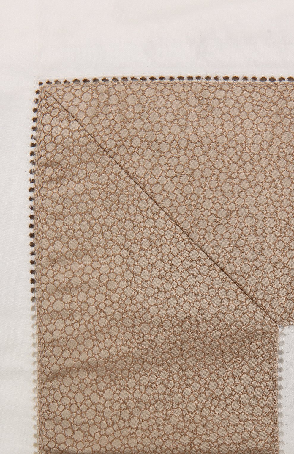 Наволочка forever bordo yd FRETTE бежевого цвета по цене 42050 руб., арт. FR6587 E0700 065B, фото 5 Наволочка forever bordo yd FRETTE, арт. FR6587 E0700 065B, фото 5