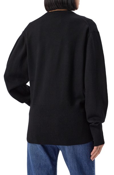 Шерстяной пуловер TOTEME черного цвета по цене 59200 руб., арт. 251-WRT4366-YA0133, фото 4 Шерстяной пуловер TOTEME, арт. 251-WRT4366-YA0133, фото 4