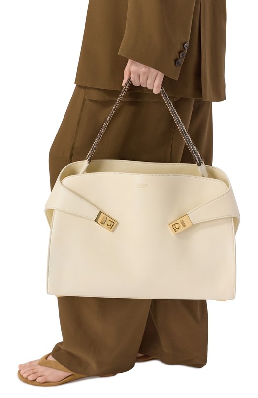 Сумка Hug Soft large Ferragamo 21A607/790 Кремовый  21A607/790 Фото 2
