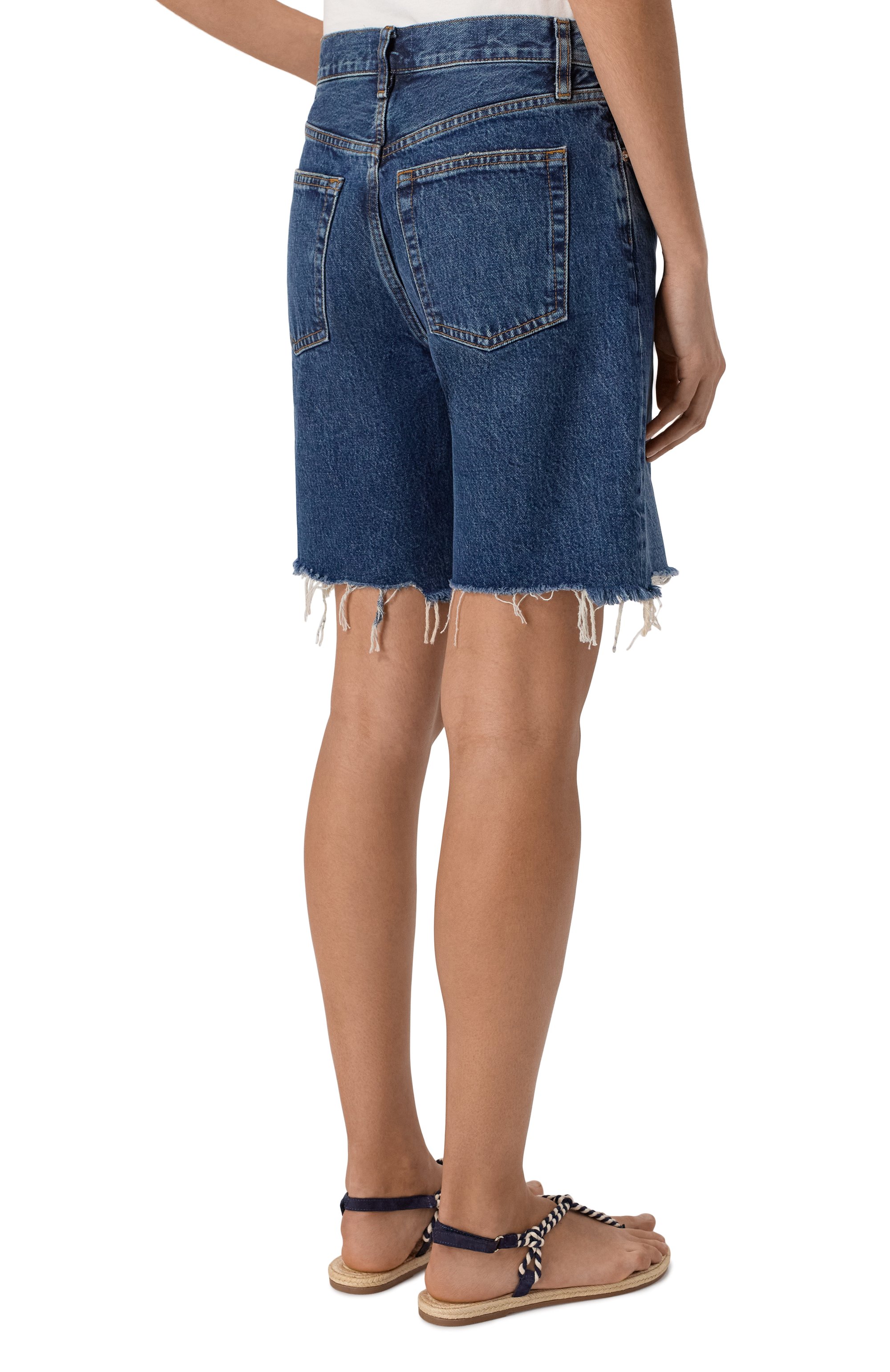 Джинсовые шорты FRAME DENIM синего цвета по цене 42850 руб., арт. 4004RF210, фото 4 Джинсовые шорты FRAME DENIM, арт. 4004RF210, фото 4