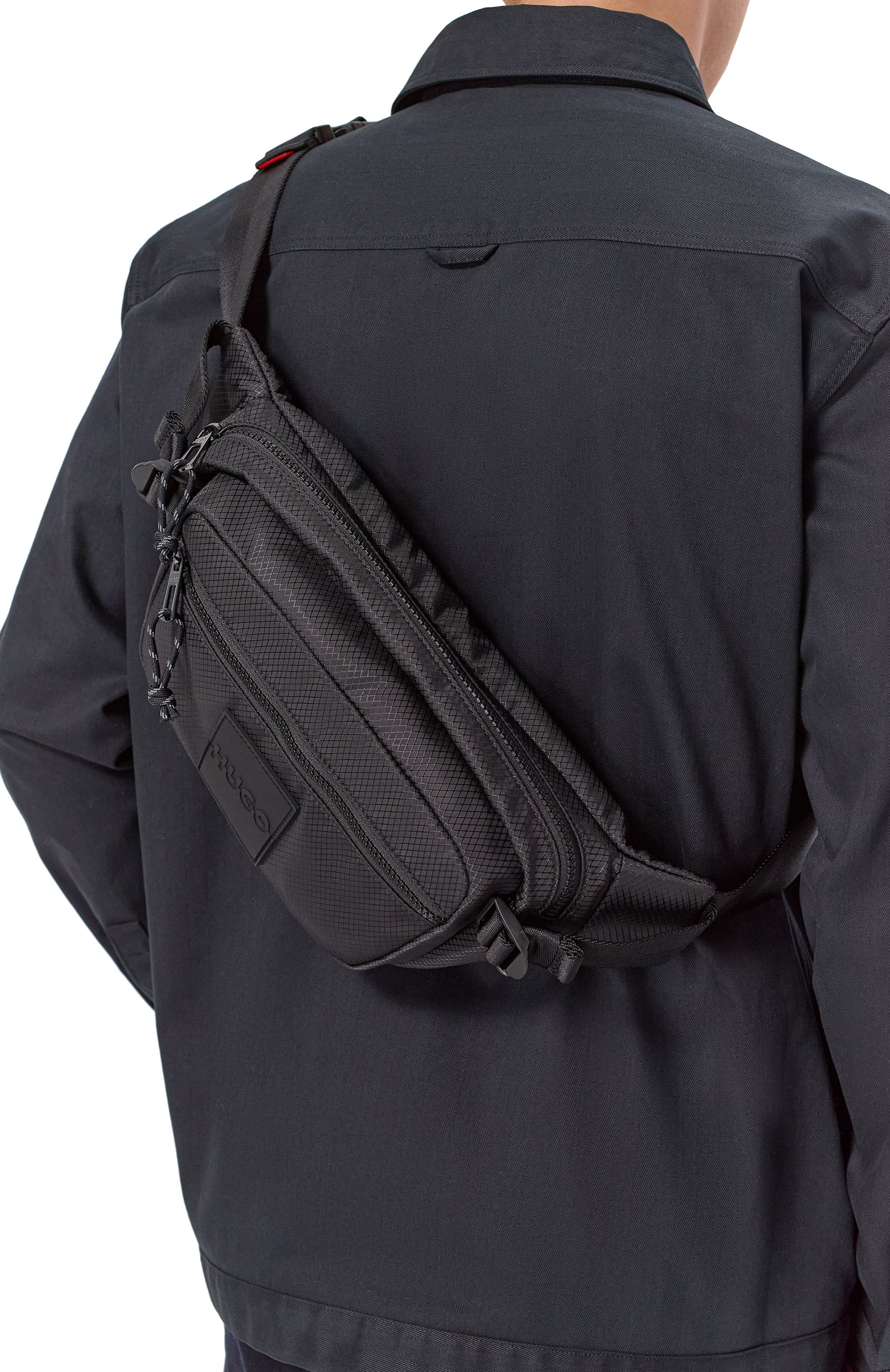 Поясная сумка jhin HUGO черного цвета по цене 13600 руб., арт. 50551798, фото 2 Поясная сумка jhin HUGO, арт. 50551798, фото 2