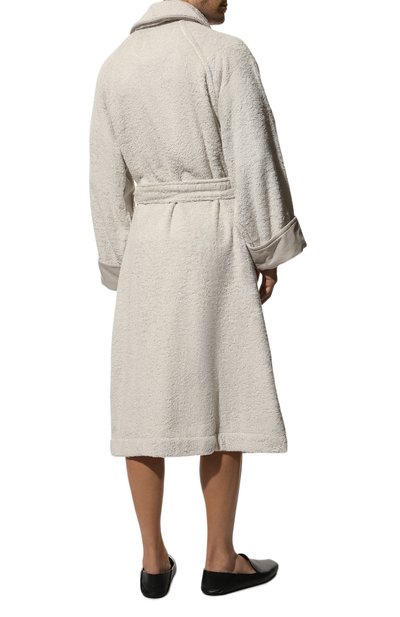 Халат unito FRETTE серого цвета по цене 39950 руб., арт. FR4645 D2060 G02X, фото 4 Халат unito FRETTE, арт. FR4645 D2060 G02X, фото 4