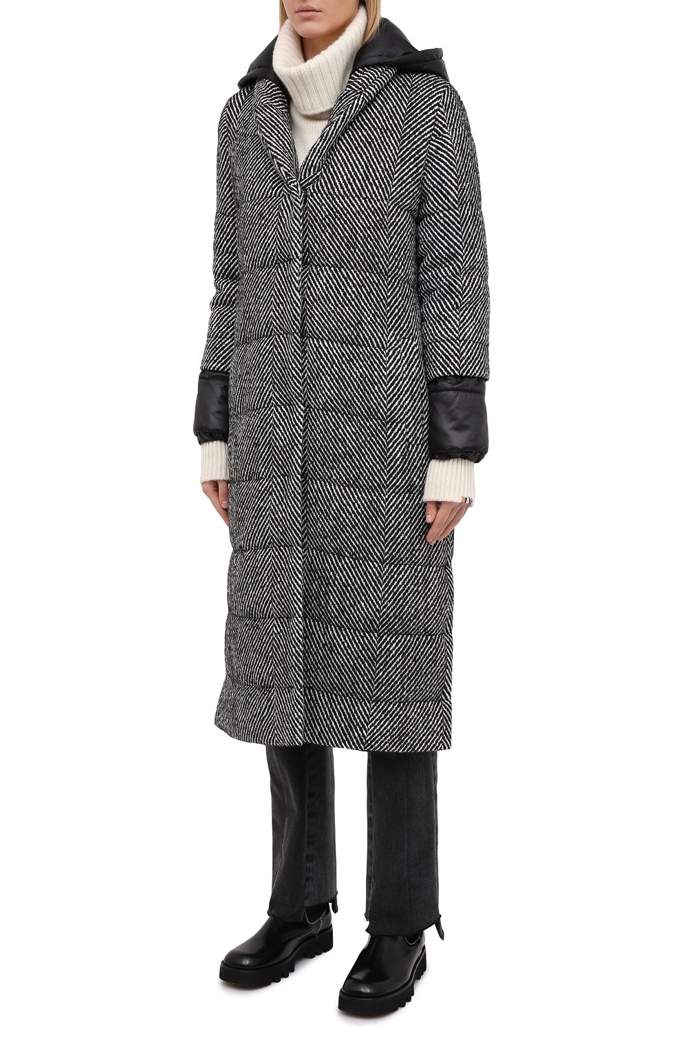 Стеганое пальто SEVEN LAB черного цвета по цене 34650 руб., арт. CLH20-V black/herri, фото 3 Стеганое пальто SEVEN LAB, арт. CLH20-V black/herri, фото 3