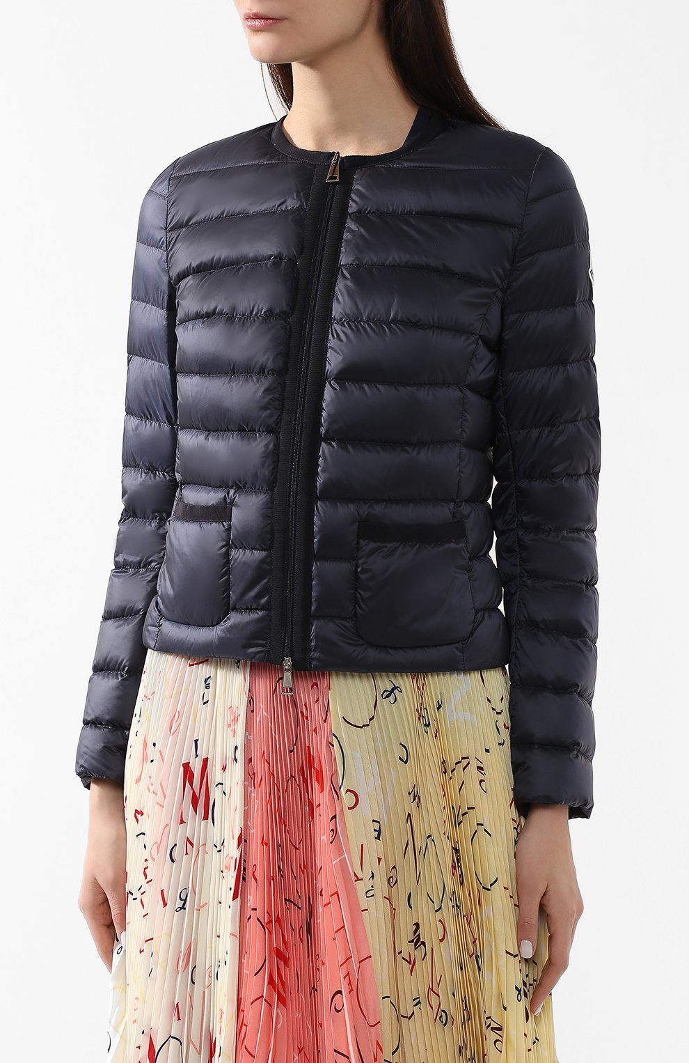 Пуховая куртка MONCLER темно-синего цвета по цене 42700 руб., арт. E1-093-45388-98-53048, фото 3 Пуховая куртка MONCLER, арт. E1-093-45388-98-53048, фото 3