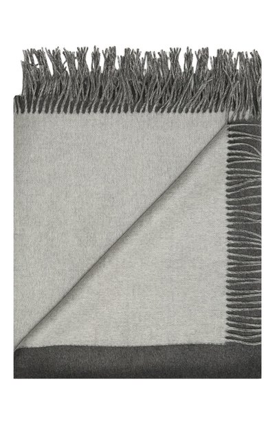 Шелковый плед BRUNELLO CUCINELLI светло-серого цвета по цене 99500 руб., арт. MPAG90133, фото 4 Шелковый плед BRUNELLO CUCINELLI, арт. MPAG90133, фото 4