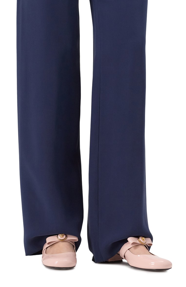 Женские лакированные туфли gianni ribbon 35 VERSACE светло-розового цвета, арт. 1018457/D2VE | Фото 3 (�Каблук высота: Низкий; Женское Кросс-КТ: Слингбэки; Каблук тип: Устойчивый; Подошва: Плоская; Материал внешний: Натуральная кожа; Материал внутренний: Натуральная кожа)