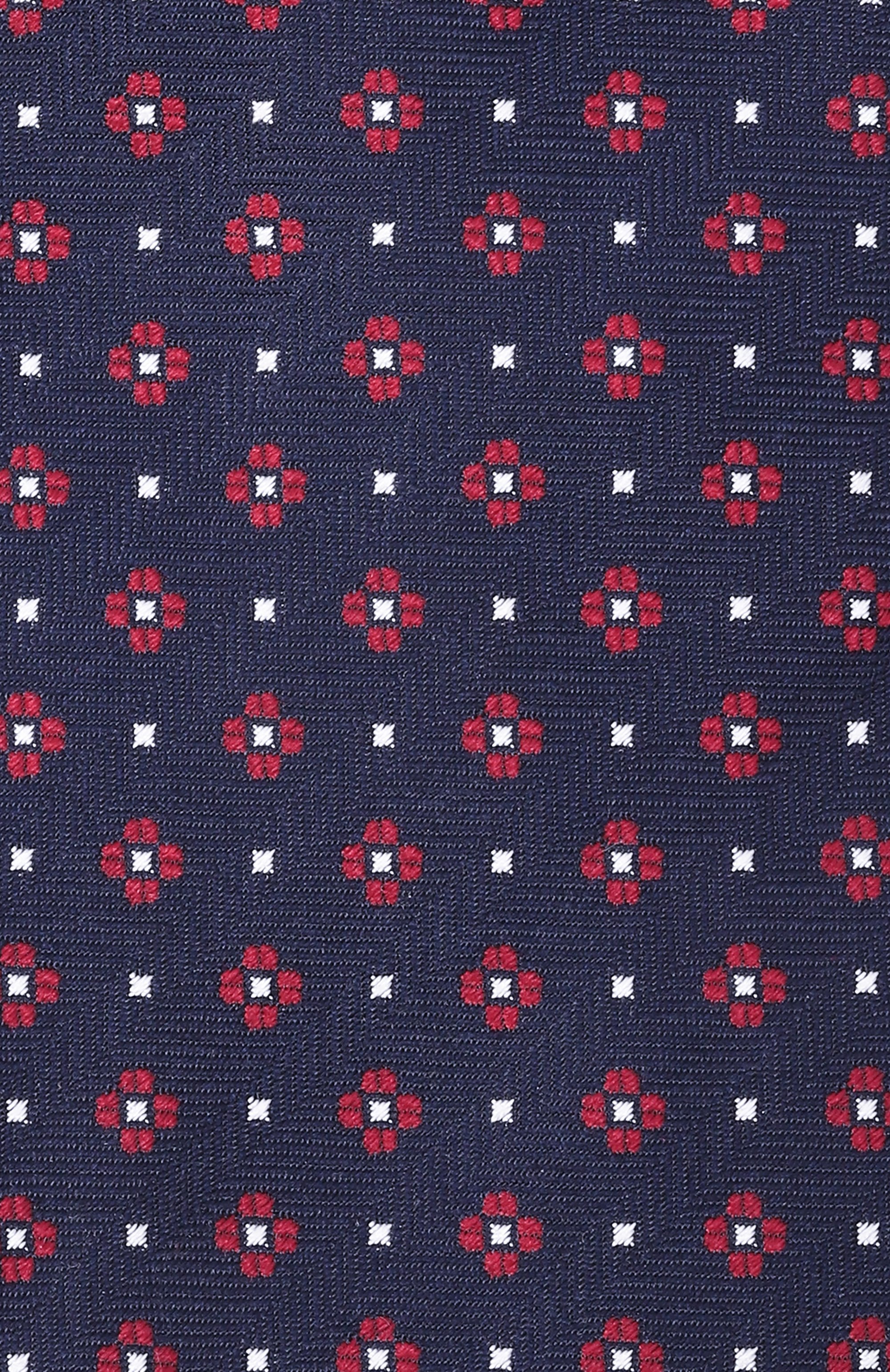 Шелковый галстук ZEGNA синего цвета по цене 30950 руб., арт. 1P8/Z9D02TA9, фото 4 Шелковый галстук ZEGNA, арт. 1P8/Z9D02TA9, фото 4