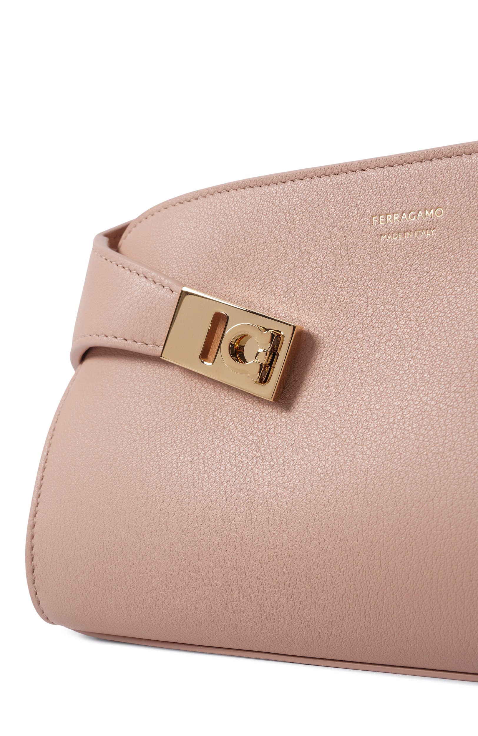 Сумка hug mini FERRAGAMO розового цвета по цене 218000 руб., арт. 218964/796607, фото 6 Сумка hug mini FERRAGAMO, арт. 218964/796607, фото 6
