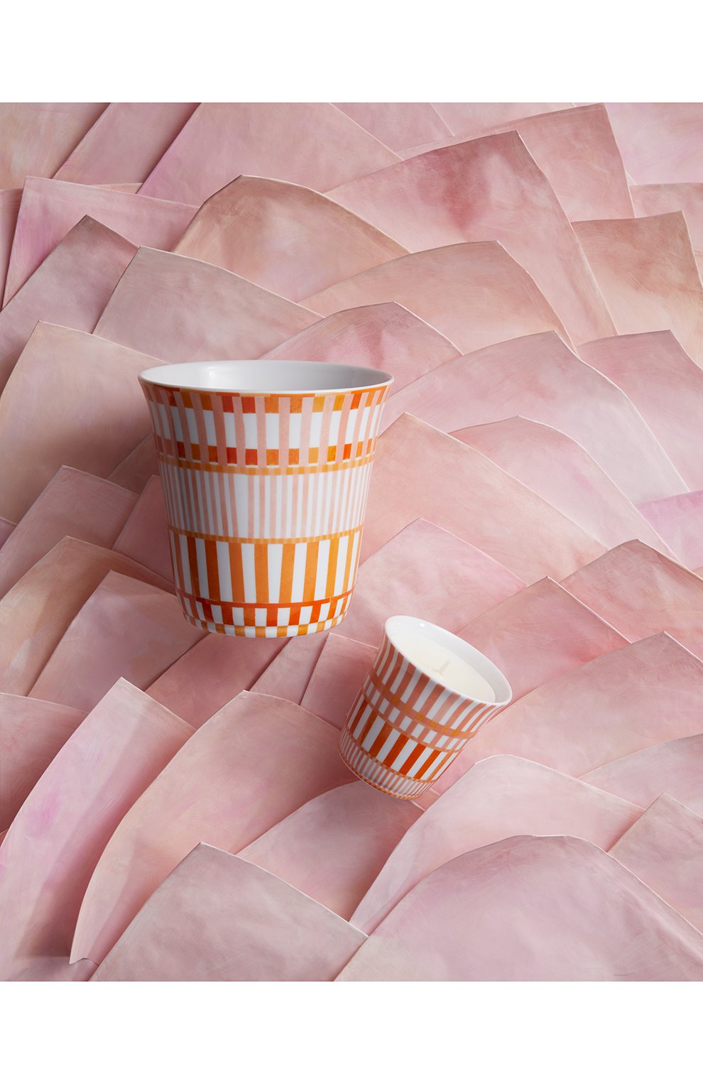 Свеча ароматическая terra rosa BERNARDAUD оранжевого цвета по цене 74300 руб., арт. 2086/21982, фото 2 Свеча ароматическая terra rosa BERNARDAUD, арт. 2086/21982, фото 2