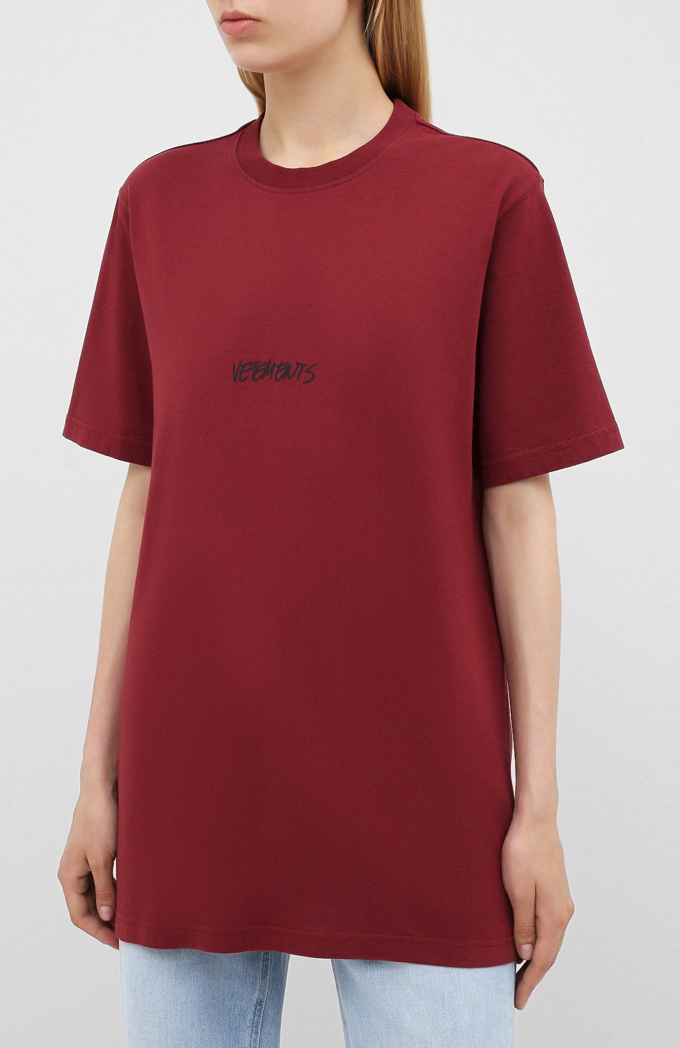 Хлопковая футболка VETEMENTS бордового цвета по цене 35950 руб., арт. UAH21TR619 1600/W, фото 3 Хлопковая футболка VETEMENTS, арт. UAH21TR619 1600/W, фото 3