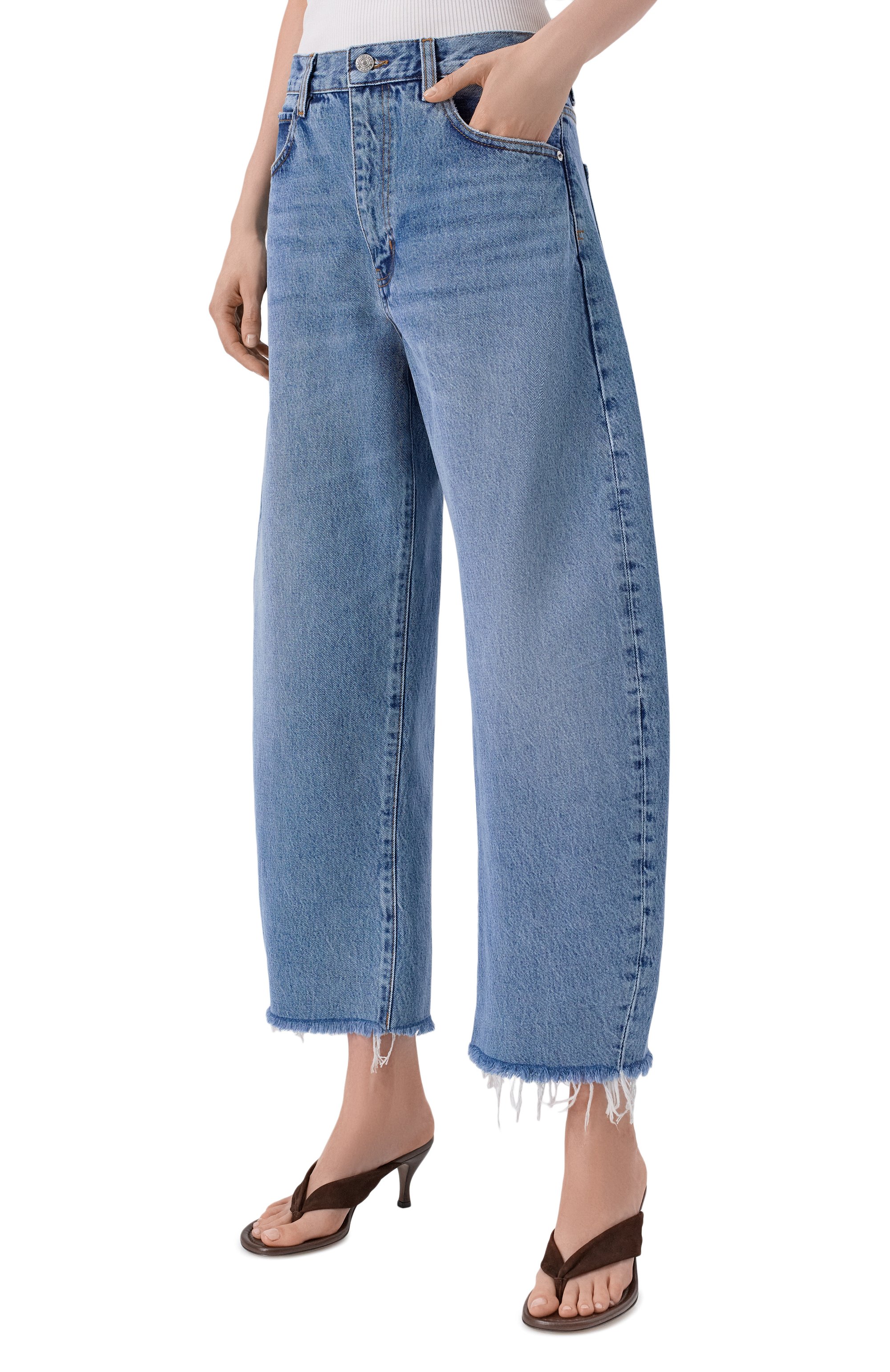 Джинсы the bubble crop FRAME DENIM голубого цвета по цене 47500 руб., арт. 2027RF210, фото 3 Джинсы the bubble crop FRAME DENIM, арт. 2027RF210, фото 3