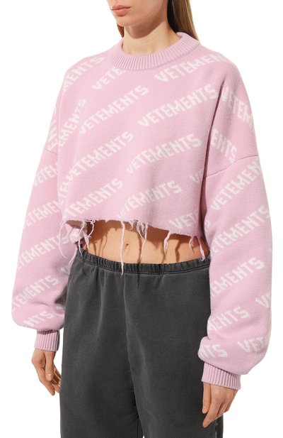 Шерстяной свитер VETEMENTS розового цвета по цене 99750 руб., арт. UE63KN900P, фото 3 Шерстяной свитер VETEMENTS, арт. UE63KN900P, фото 3