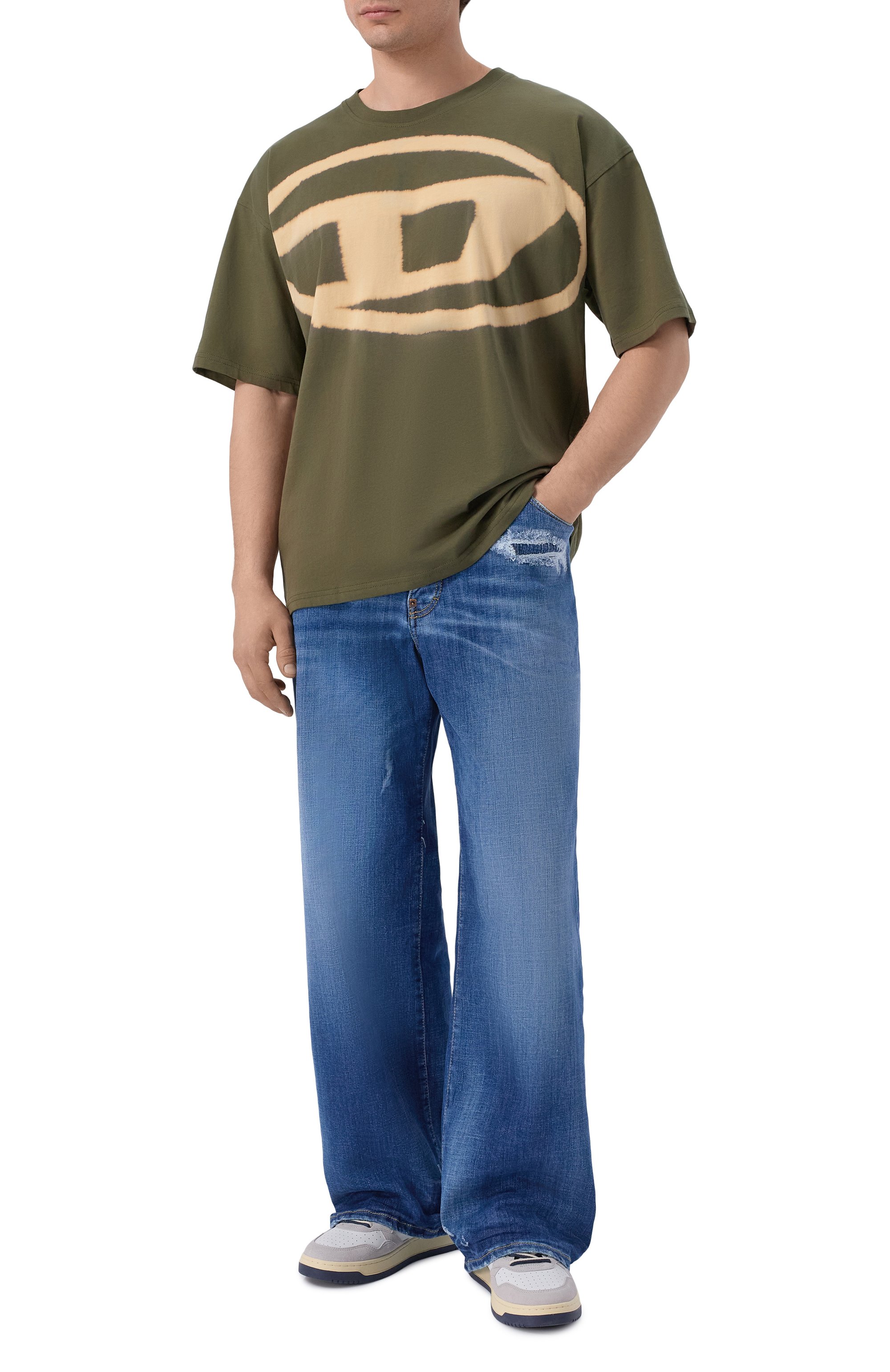 Хлопковая футболка DIESEL хаки цвета по цене 10550 руб., арт. A14872/0QKAS, фото 2 Хлопковая футболка DIESEL, арт. A14872/0QKAS, фото 2