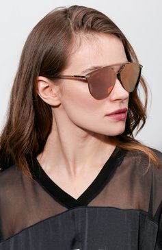 Женские солнцезащитные очки DIOR EYEWEAR золотого цвета, арт. DI0RREFLECTEDP S5Z | Фото 2 (Тип очков: С/з; Нос: Не проставлено; Ювелирные украшения: Назначено; Региональные ограничения белый список (Axapta Mercury): Не проставлено)