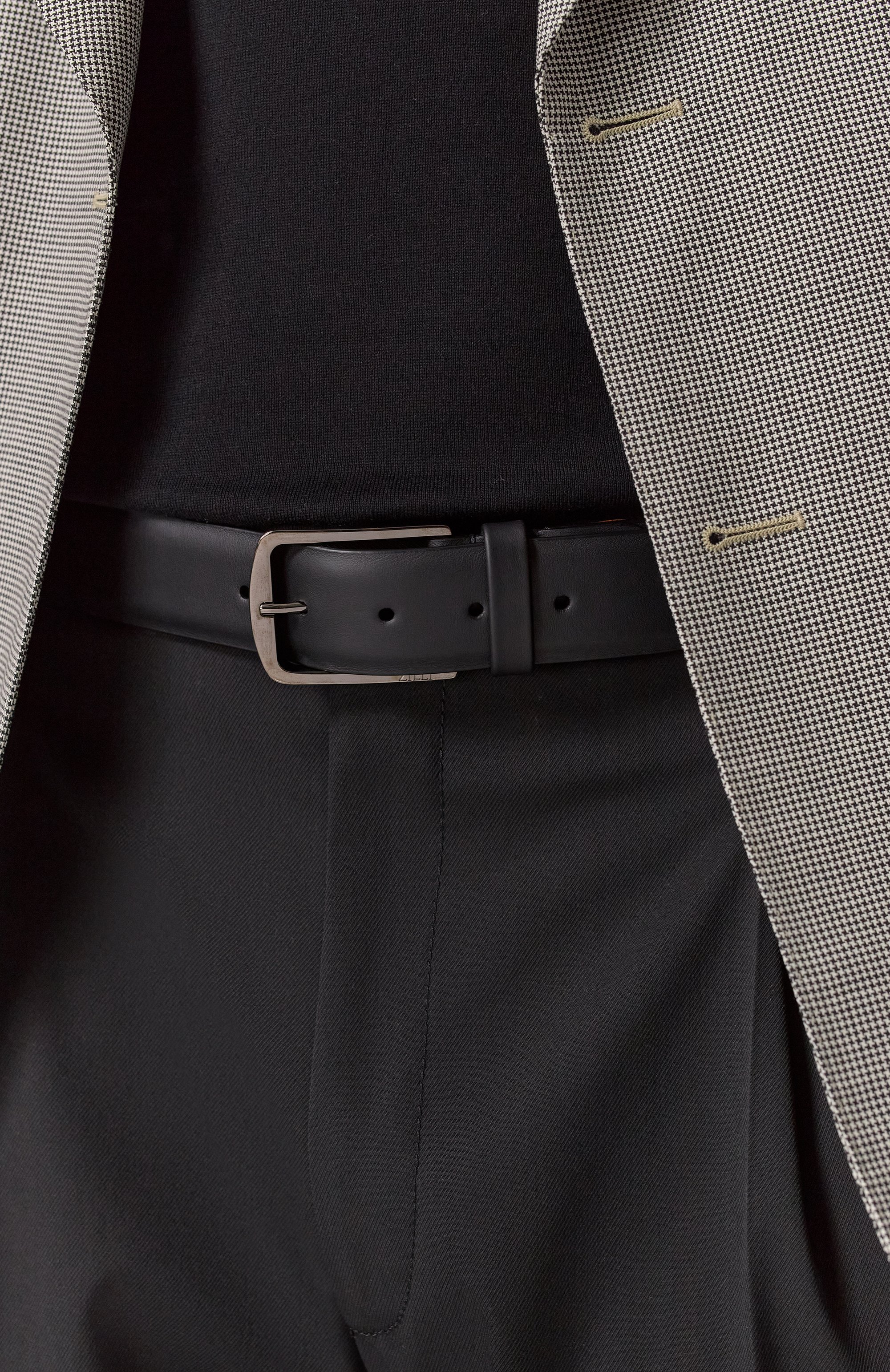 Кожаный ремень ZILLI черного цвета по цене 99500 руб., арт. B01235M1015VRUT00, фото 2 Кожаный ремень ZILLI, арт. B01235M1015VRUT00, фото 2