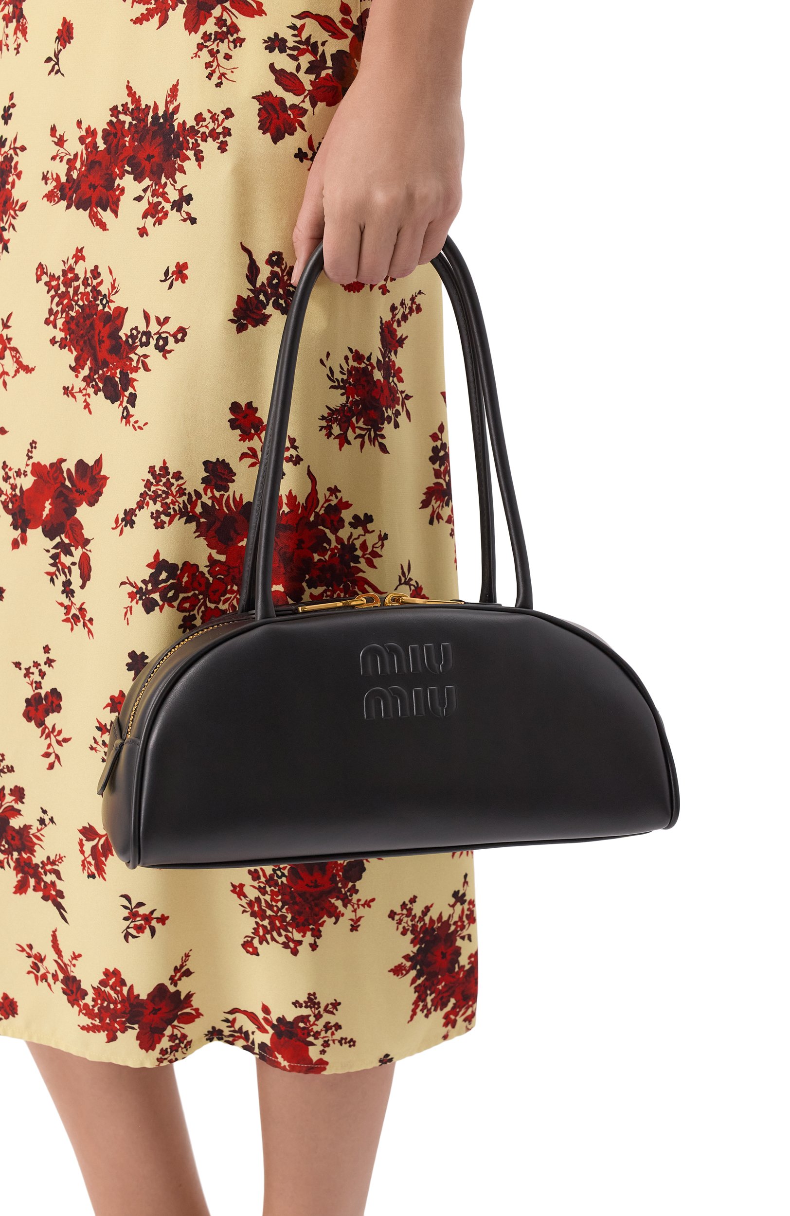 Сумка beau medium MIU MIU черного цвета по цене 416000 руб., арт. 5BB193/2CRW, фото 2 Сумка beau medium MIU MIU, арт. 5BB193/2CRW, фото 2