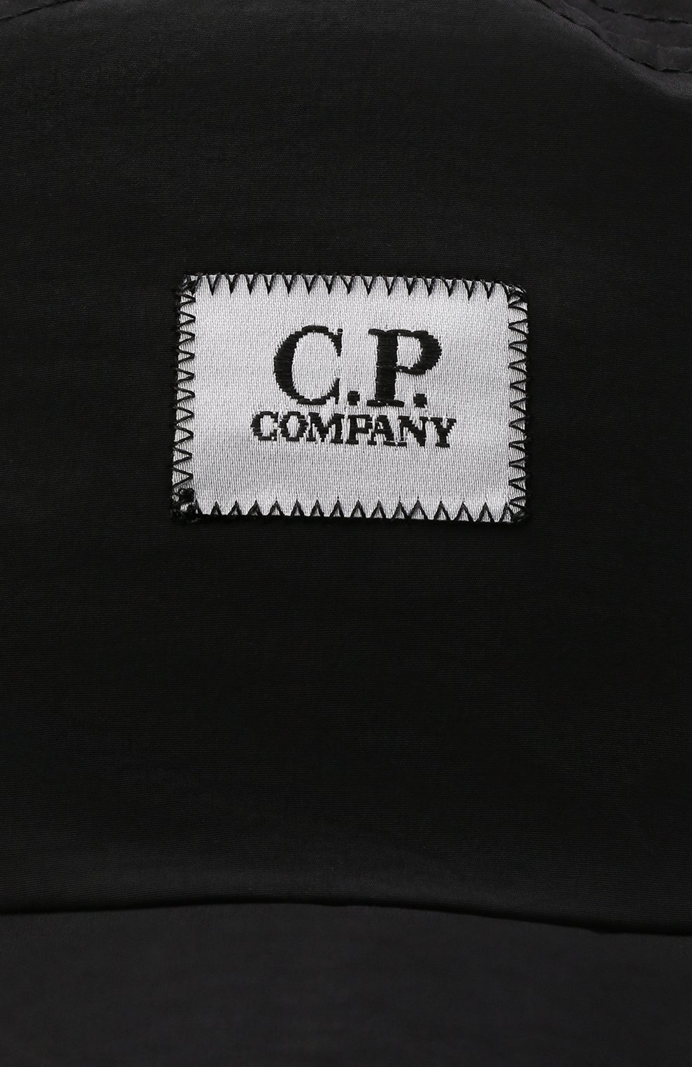 Утепленная бейсболка C.P. COMPANY черного цвета по цене 16750 руб., арт. 11CMAC235A-005991A, фото 4 Утепленная бейсболка C.P. COMPANY, арт. 11CMAC235A-005991A, фото 4