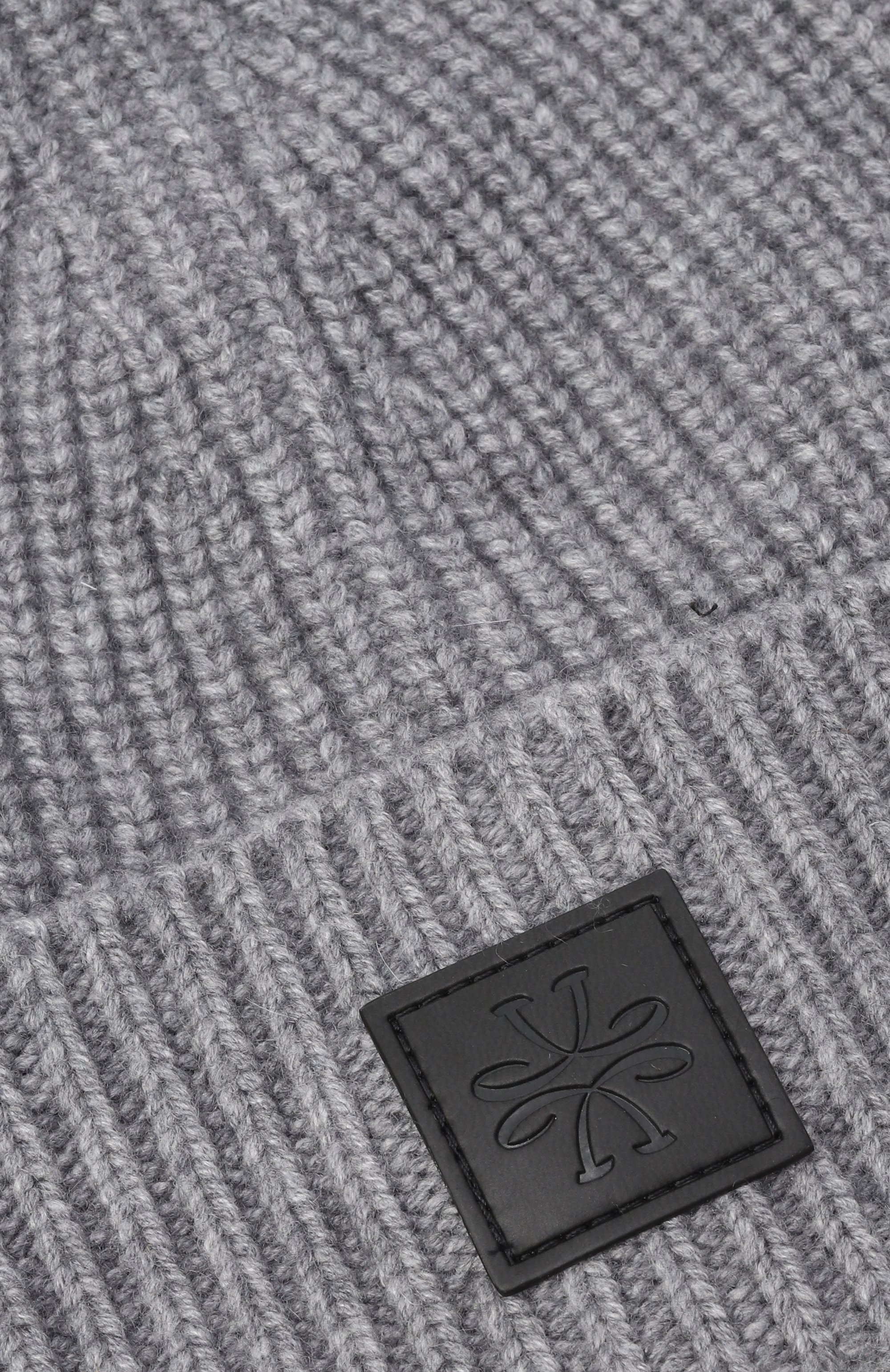 Кашемировая шапка JACOB COHEN серого цвета по цене 42850 руб., арт. 25I P/JUM_SA001 080 X0012 FL, фото 3 Кашемировая шапка JACOB COHEN, арт. 25I P/JUM_SA001 080 X0012 FL, фото 3