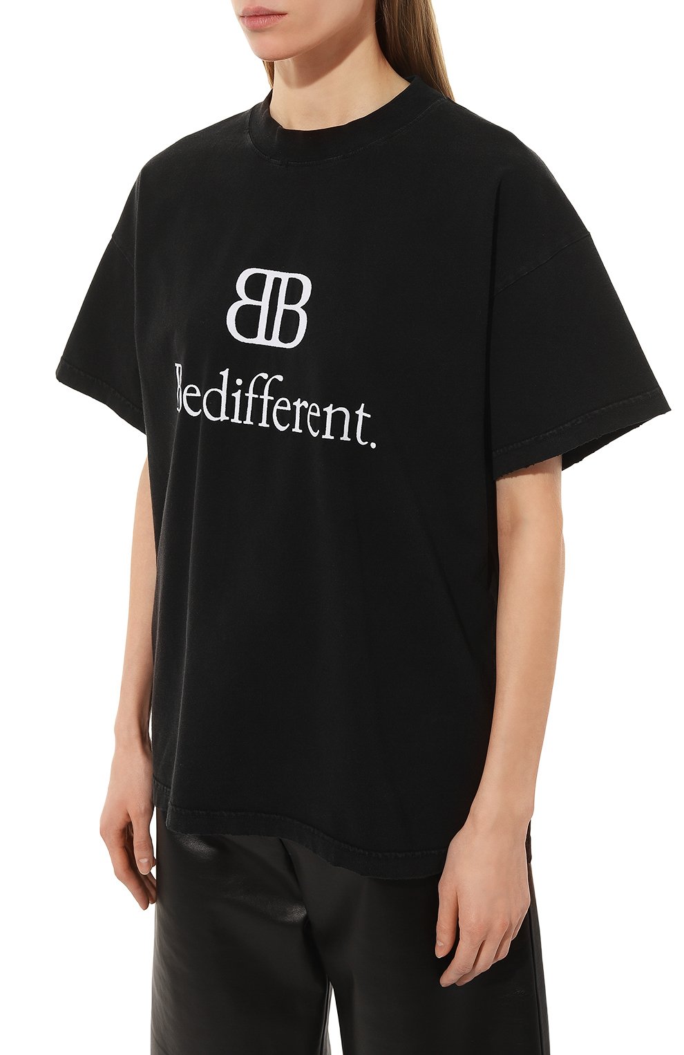 Хлопковая футболка BALENCIAGA черного цвета по цене 89750 руб., арт. 612965/TNVU91070, фото 3 Хлопковая футболка BALENCIAGA, арт. 612965/TNVU91070, фото 3