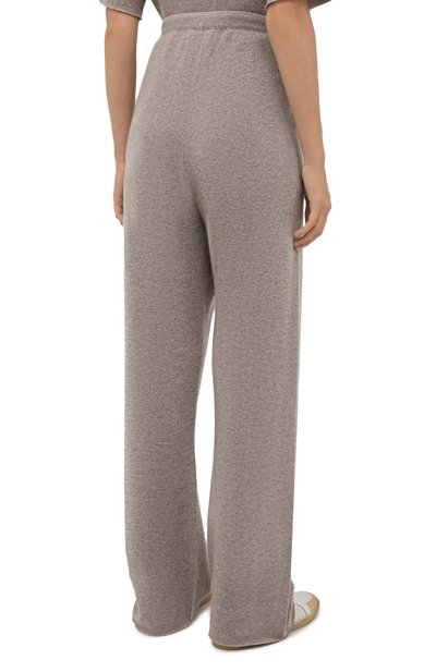 Кашемировые брюки EXTREME CASHMERE бежевого цвета по цене 82350 руб., арт. 142/RUN, фото 4 Кашемировые брюки EXTREME CASHMERE, арт. 142/RUN, фото 4