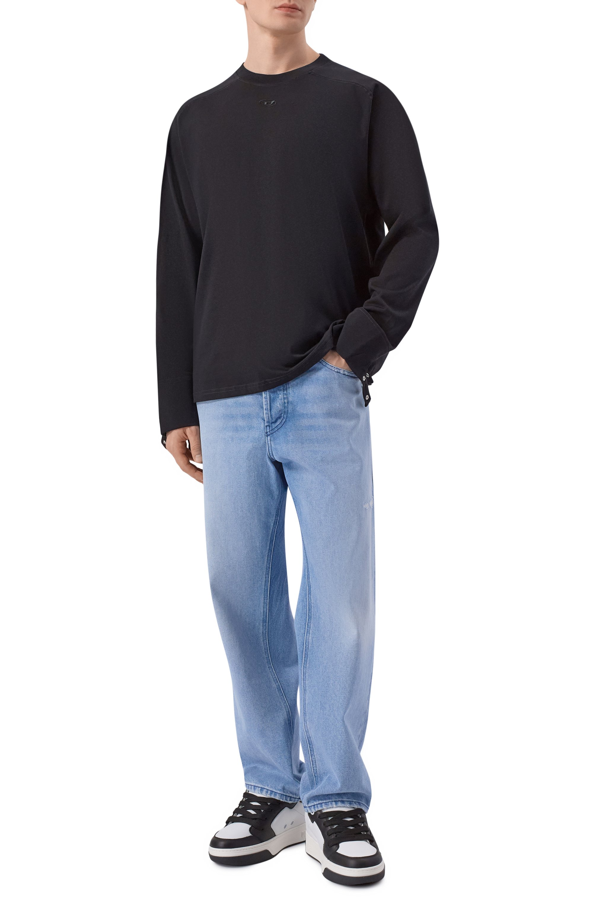 Хлопковый лонгслив DIESEL черного цвета по цене 23200 руб., арт. A22982/0DECG, фото 2 Хлопковый лонгслив DIESEL, арт. A22982/0DECG, фото 2