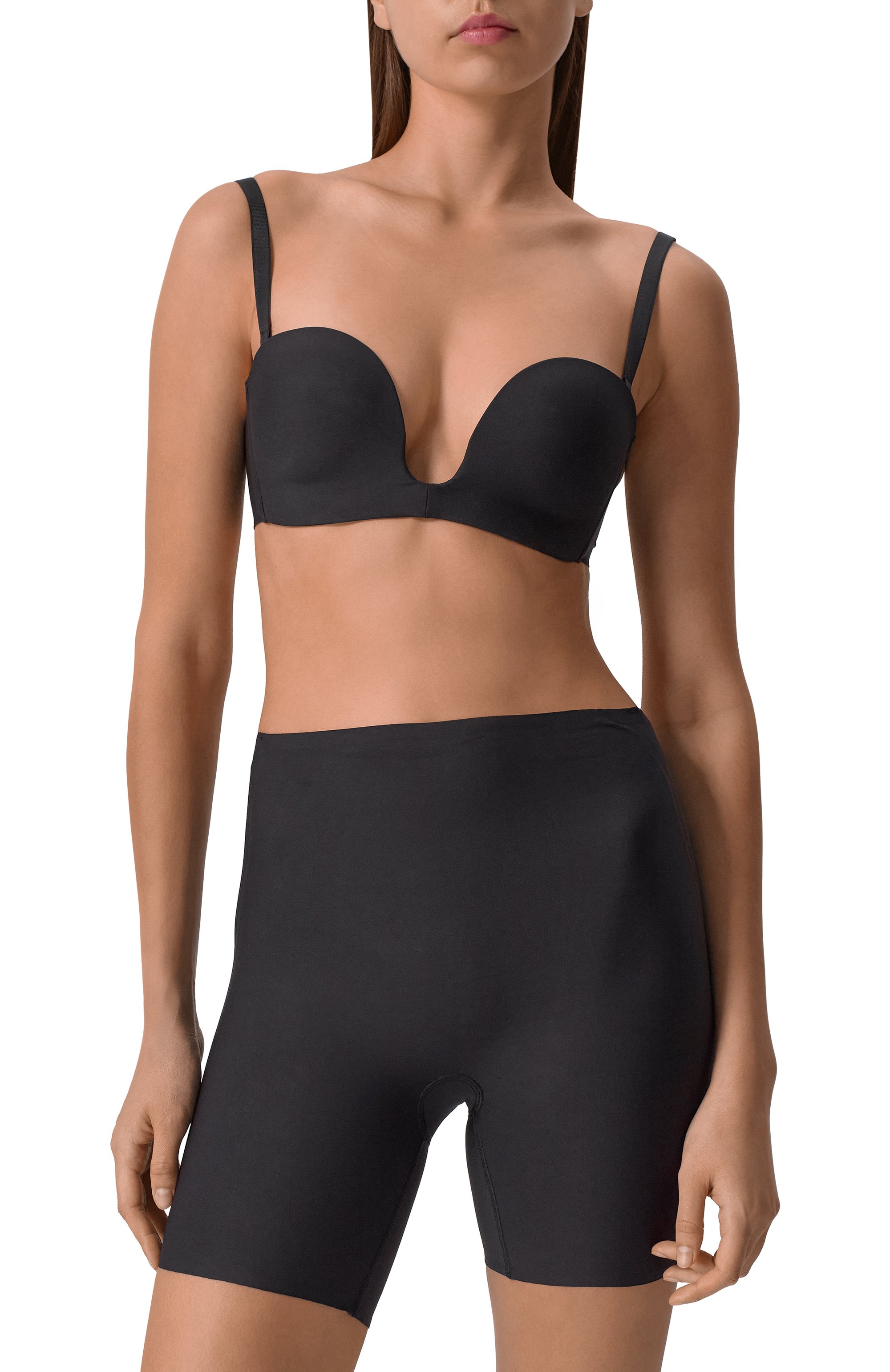 Шорты BYE BRA черного цвета по цене 9080 руб., арт. 2455, фото 2 Шорты BYE BRA, арт. 2455, фото 2