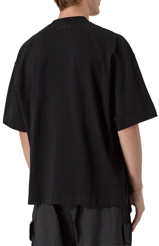 Хлопковая футболка VETEMENTS UH76TR540B/1000 LIGHT JERSEY Чёрный  UH76TR540B/1000 LIGHT JERSEY Фото 4