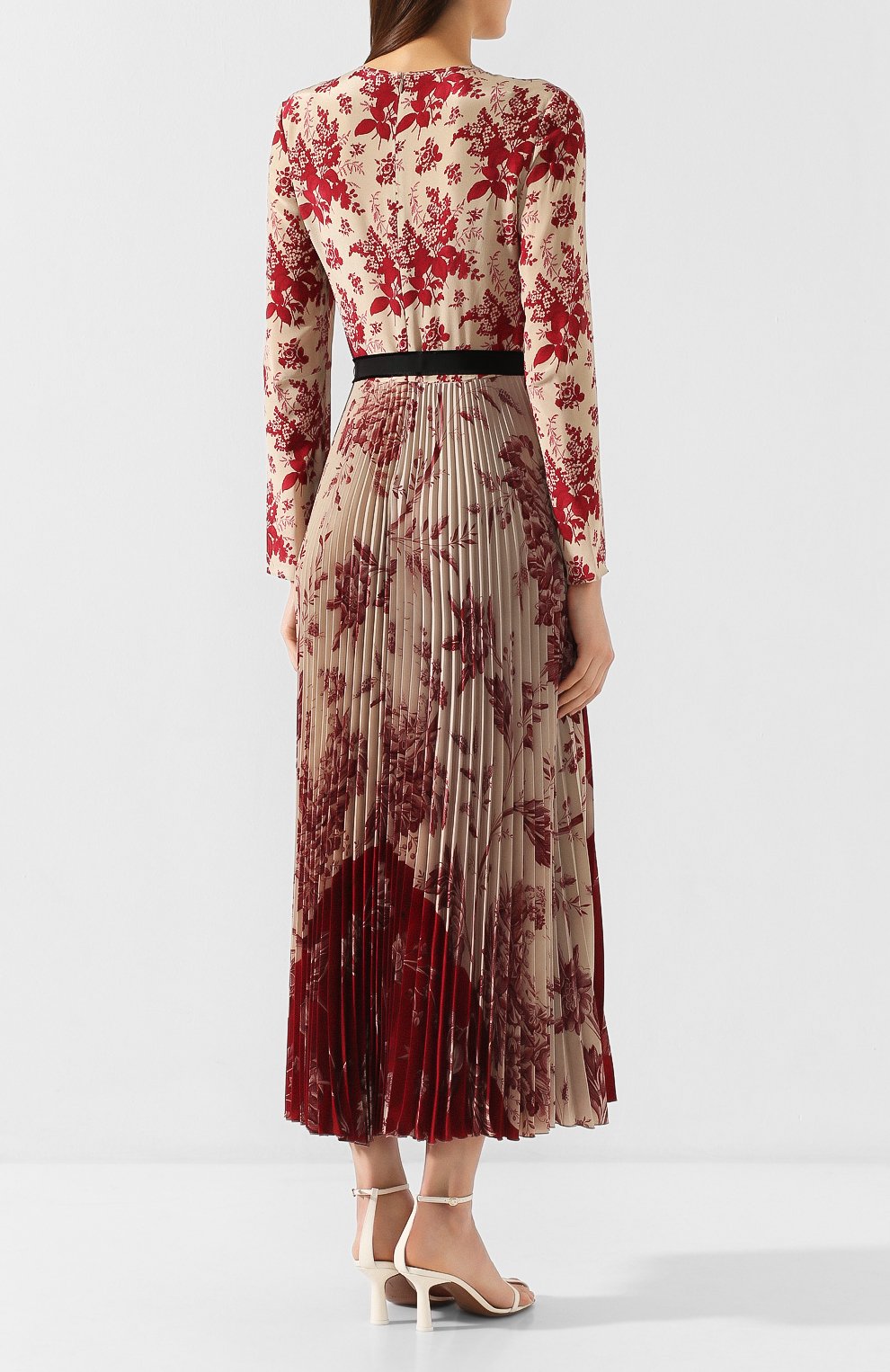 Платье REDVALENTINO бежевого цвета по цене 72700 руб., арт. SR0VAI23/4K1, фото 4 Платье REDVALENTINO, арт. SR0VAI23/4K1, фото 4