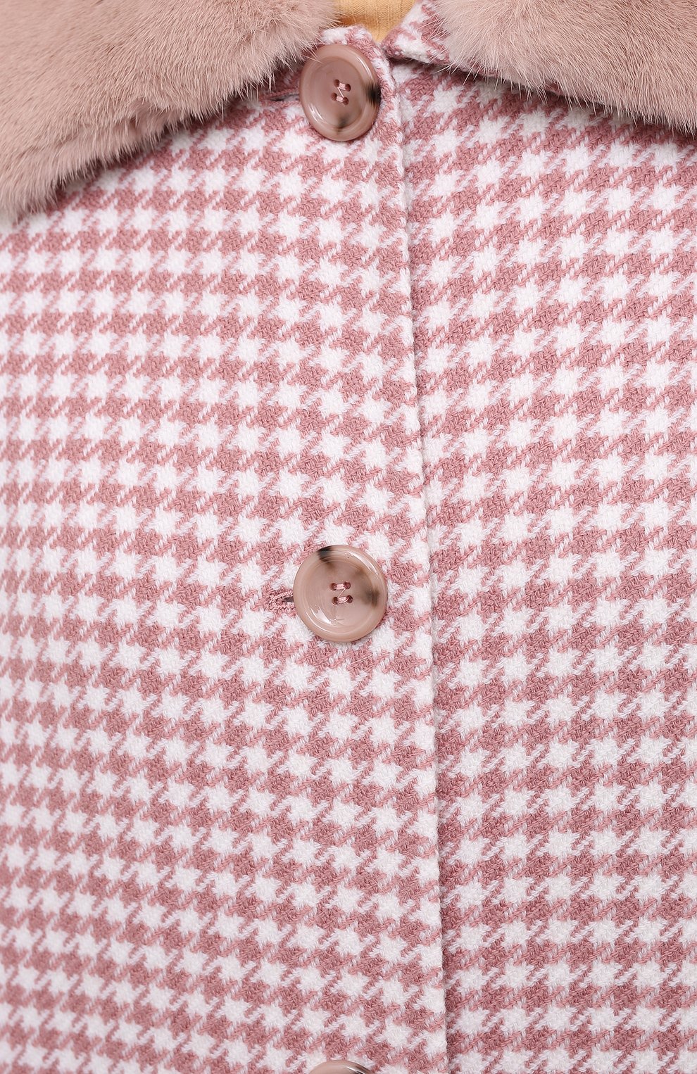 Пальто с меховой отделкой MANZONI24 розового цвета по цене 163500 руб., арт. 20M707-PDP4V/38-46, фото 6 Пальто с меховой отделкой MANZONI24, арт. 20M707-PDP4V/38-46, фото 6