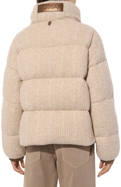 Пуховик RUDSAK светло-бежевого цвета по цене 142000 руб., арт. 8124719/AMELIE, фото 4 Пуховик RUDSAK, арт. 8124719/AMELIE, фото 4