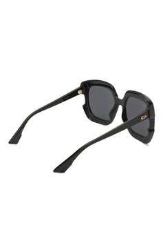 Женские солнцезащитные очки DIOR EYEWEAR черного цвета, арт. DI0RGAIA 807 | Фото 4 (Региональные ограничения белый список (Axapta Mercury): Не проставлено, RU; Нос: Не проставлено; Тип очков: С/з; Статус проверки: Проверено, Проверена категория; Материал сплава: Проверено; Очки форма: Квадратные; Оптика Гендер: оптика-женское)