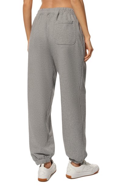 Хлопковые джоггеры VETEMENTS серого цвета по цене 119500 руб., арт. UA53SP600G, фото 4 Хлопковые джоггеры VETEMENTS, арт. UA53SP600G, фото 4