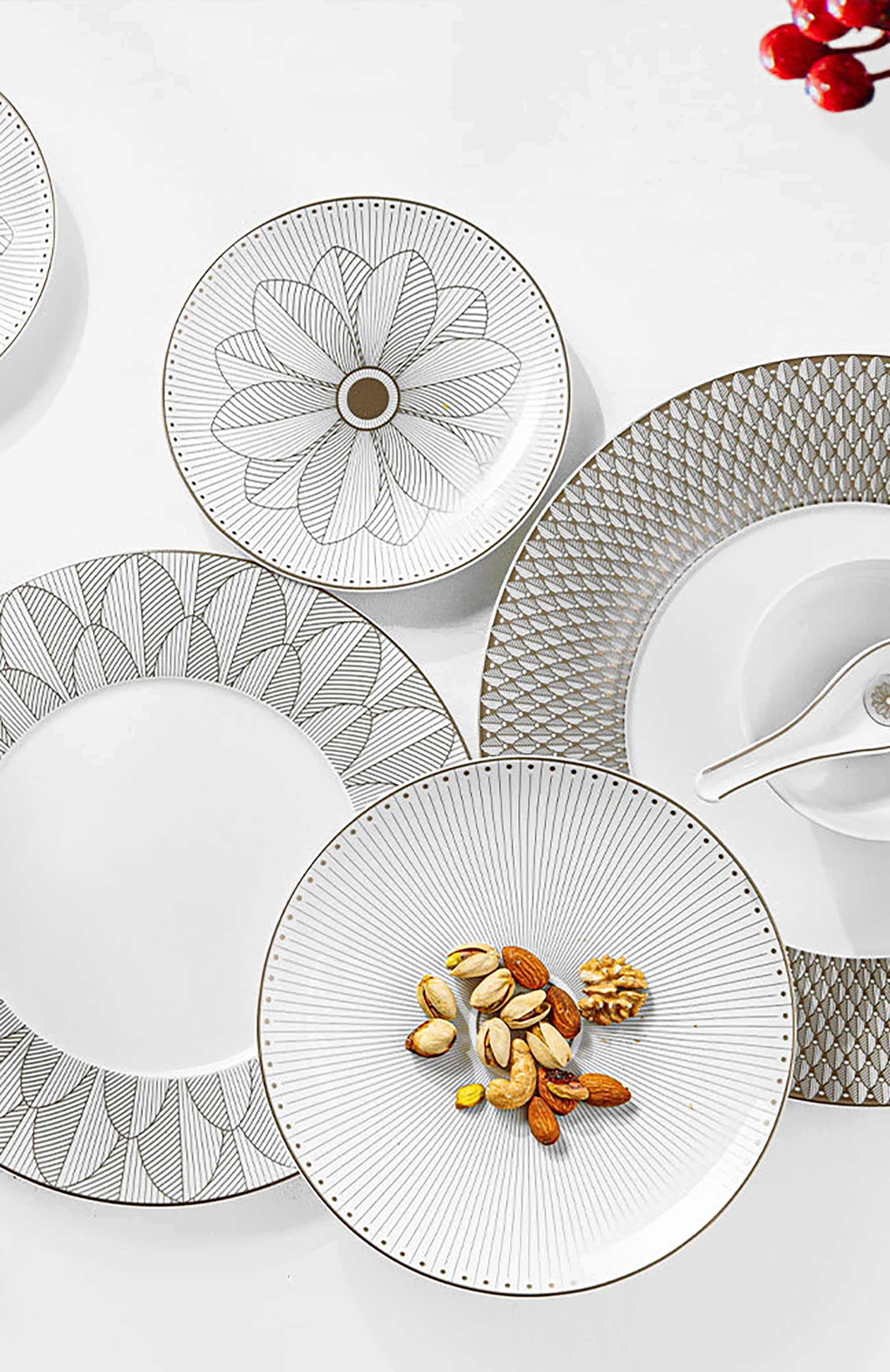 Большая глубокая тарелка platinum malmaison impériale CHRISTOFLE, арт. 07687125, фото 5