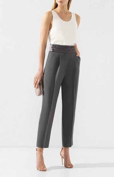 Брюки со стрелками EMPORIO ARMANI серого цвета по цене 83200 руб., арт. 2NP47T/22013, фото 2 Брюки со стрелками EMPORIO ARMANI, арт. 2NP47T/22013, фото 2