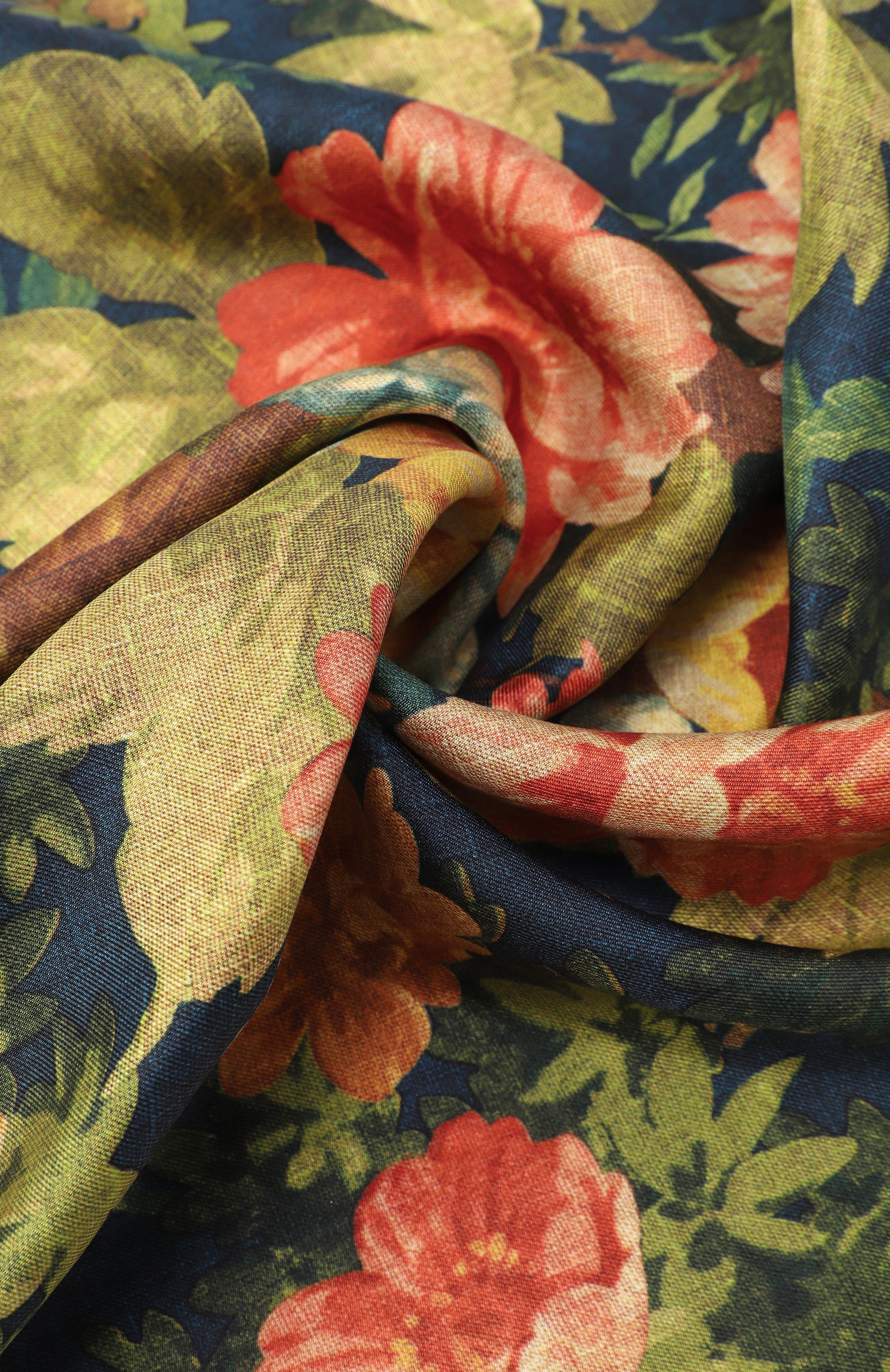 Шелковый платок VALENTINO, арт. 6W2EK007/ZXZ, фото 3