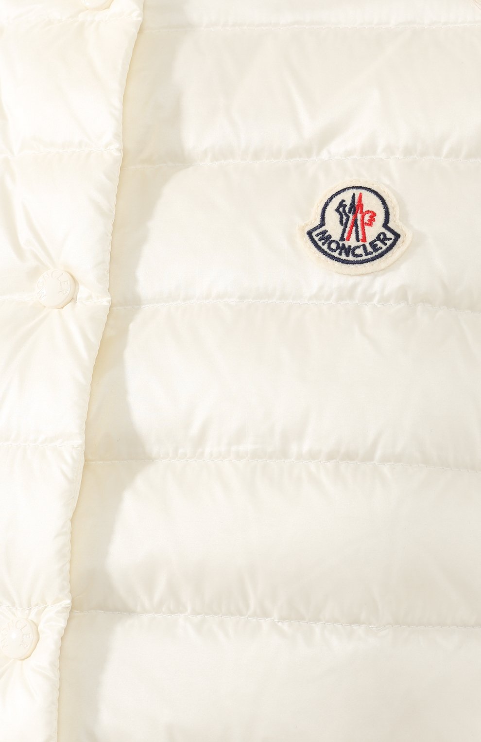 Пуховый жилет liane MONCLER белого цвета по цене 64400 руб., арт. F1-093-1A102-00-53048, фото 5 Пуховый жилет liane MONCLER, арт. F1-093-1A102-00-53048, фото 5