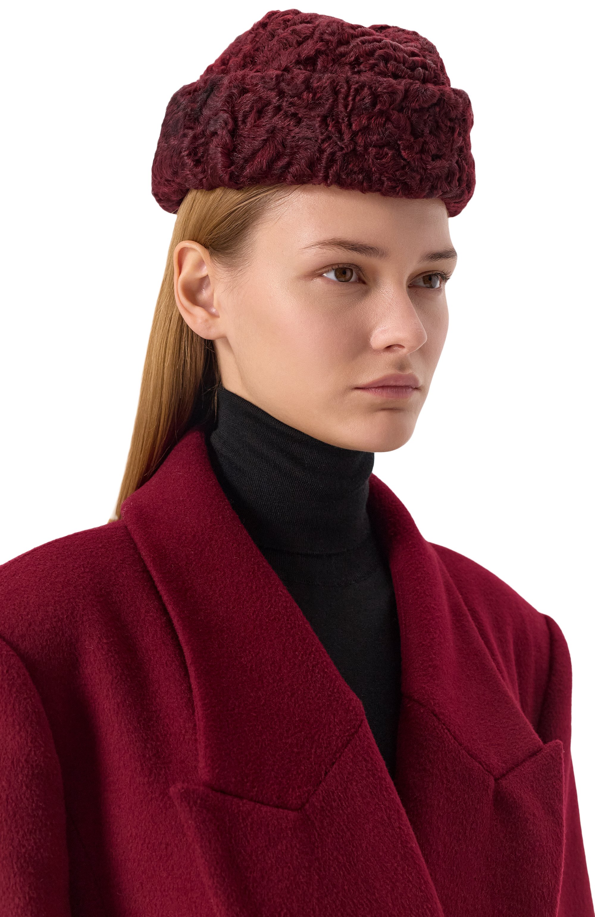 Шапка karakul pie COCOSHNICK HEADDRESS бордового цвета по цене 35000 руб., арт. KARAKULPIEBORDO, фото 2 Шапка karakul pie COCOSHNICK HEADDRESS, арт. KARAKULPIEBORDO, фото 2