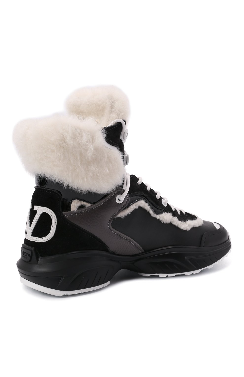 Кожаные кроссовки shegoes VALENTINO черного цвета по цене 82750 руб., арт. WW2S0AH6/XZX, фото 4 Кожаные кроссовки shegoes VALENTINO, арт. WW2S0AH6/XZX, фото 4