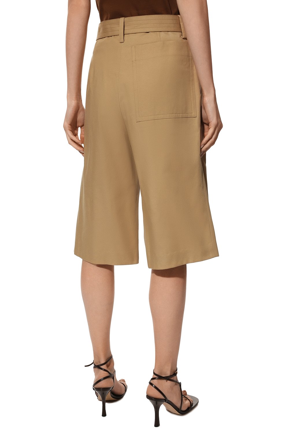 Хлопковые шорты LOW CLASSIC бежевого цвета по цене 31050 руб., арт. L0W22PF_PT02BE, фото 4 Хлопковые шорты LOW CLASSIC, арт. L0W22PF_PT02BE, фото 4