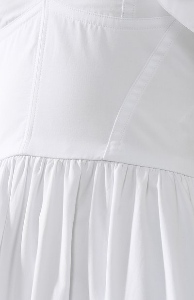 Приталенное хлопковое мини-платье с оборками DOLCE & GABBANA белого цвета по цене 183000 руб., арт. F6A7MT/FU5GK, фото 5 Приталенное хлопковое мини-платье с оборками DOLCE & GABBANA, арт. F6A7MT/FU5GK, фото 5