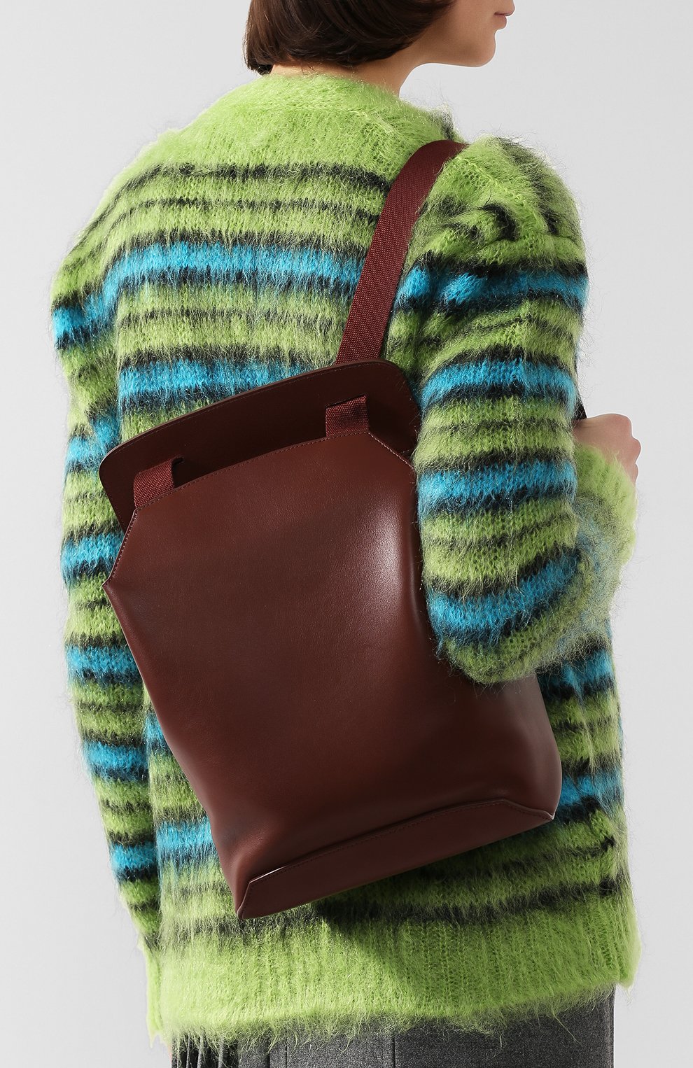 Рюкзак moulded THE ROW коричневого цвета по цене 368500 руб., арт. W1224L52, фото 2 Рюкзак moulded THE ROW, арт. W1224L52, фото 2