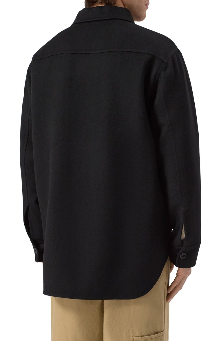 Мужская кашемировая куртка-рубашка JIL SANDER черного цвета, арт. J23BN0006-J35001 | Фото 4 (Рукава: Длинные; Длина (верхняя одежда): До середины бедра; Материал внешний: Шерсть, Каш�емир; Материал подклада: Вискоза; Кросс-КТ: Легкие; Мужское Кросс-КТ: Куртка-рубашка, шерсть и кашемир; Стили: Кэжуэл, Минимализм)