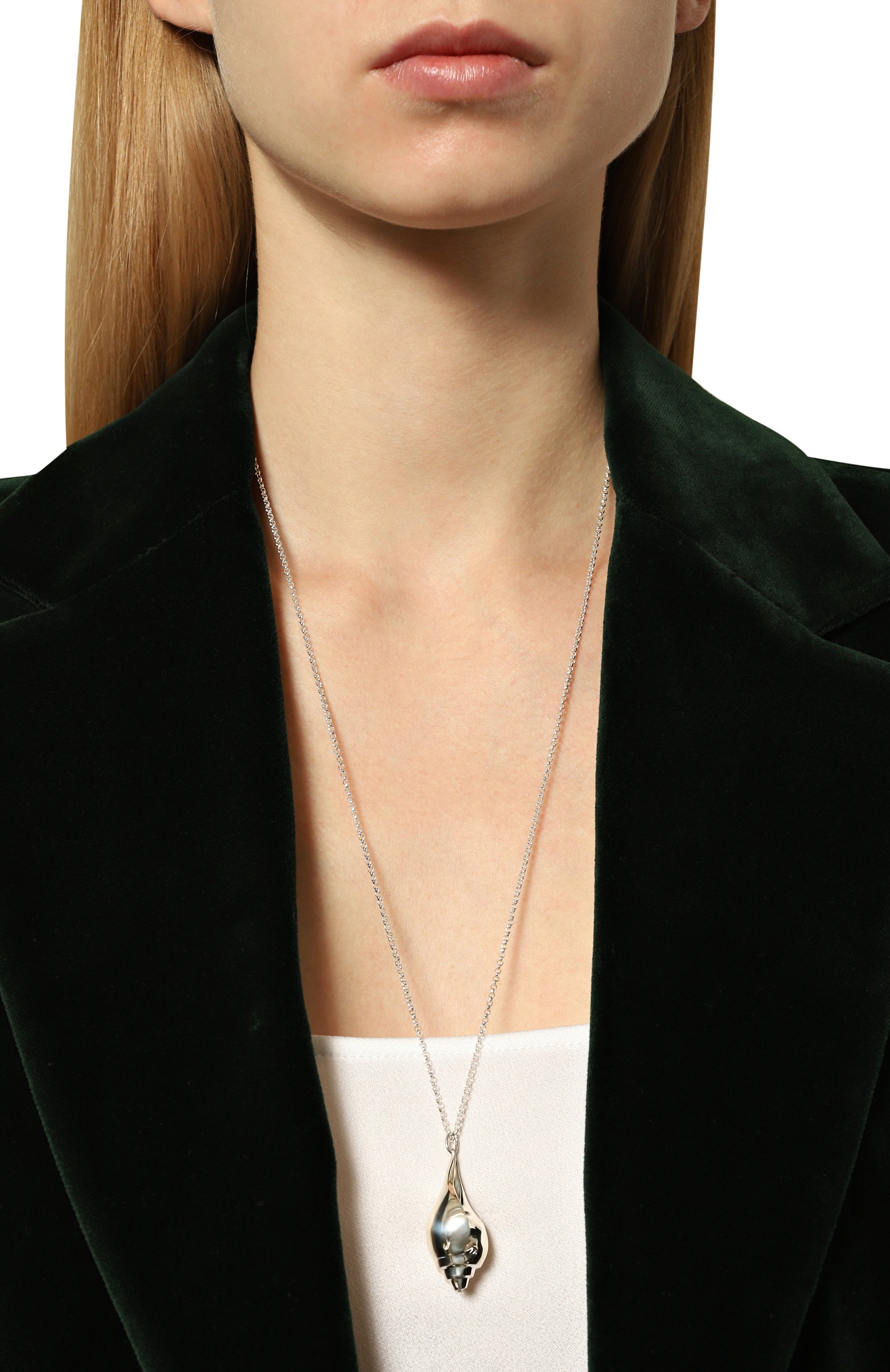 Подвеска conch shell на цепочке MS. MARBLE серебряного цвета по цене 22000 руб., арт. MM-CHCS, фото 2 Подвеска conch shell на цепочке MS. MARBLE, арт. MM-CHCS, фото 2