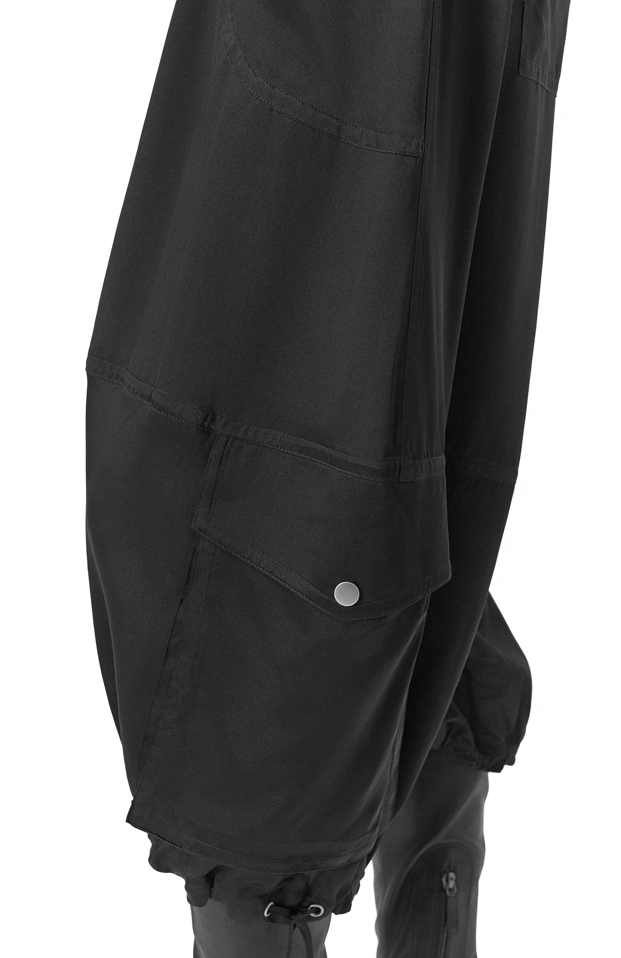 Шелковые джоггеры CO черного цвета по цене 89950 руб., арт. 5705NLSC-PS26, фото 5 Шелковые джоггеры CO, арт. 5705NLSC-PS26, фото 5