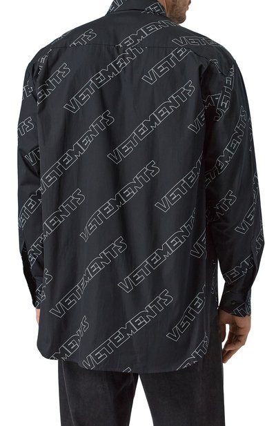 Хлопковая рубашка VETEMENTS черного цвета по цене 99500 руб., арт. UE54SH300B, фото 4 Хлопковая рубашка VETEMENTS, арт. UE54SH300B, фото 4